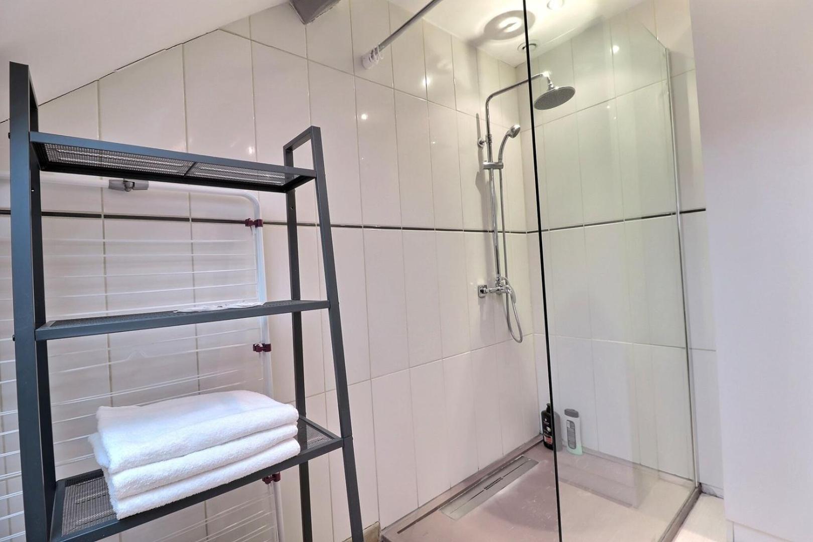 Le Loft Sous Les Toits - Proche Gare - Mon Groom Труа Екстер'єр фото