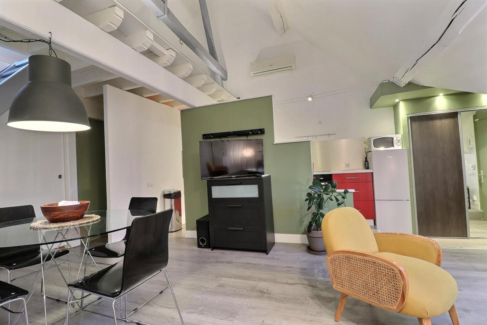 Le Loft Sous Les Toits - Proche Gare - Mon Groom Труа Екстер'єр фото